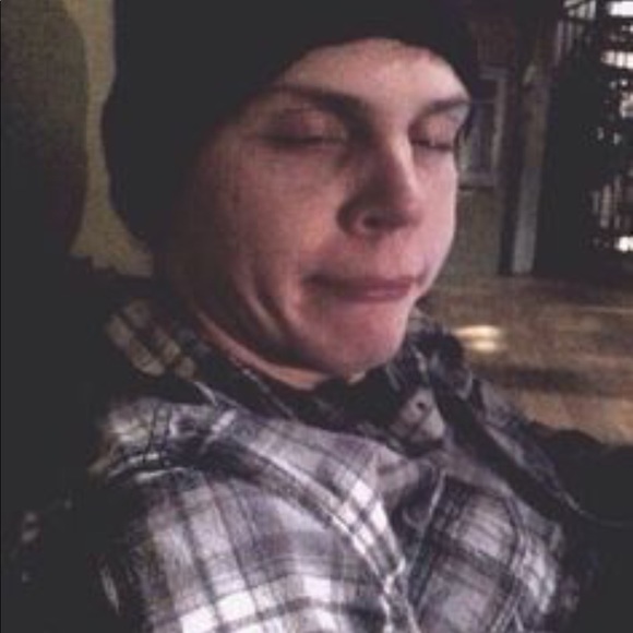 Meet your Posher, Lorelei - Picture 1 of 1